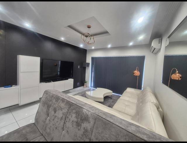1 BEDROOM PROPERTY TO RENT IN DURBAN NORTH